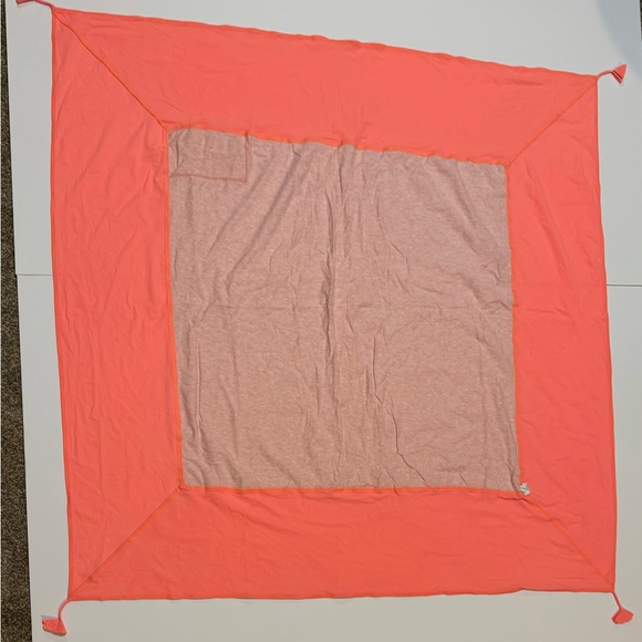 Lulu beach blanket - Picture 3 of 3